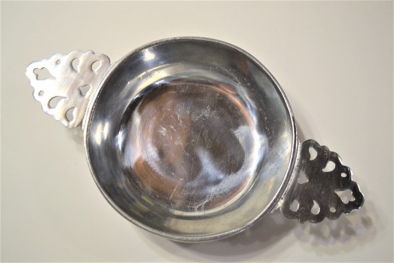 Vintage Wilton Pewter Porridge Bowl Double Handles Trinket Candy Dish Bicentennial Seal PanchosPorch