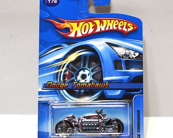 Vintage Hot Wheels Dodge Tomahawk: 2005 Edition, Silver Diecast Motorcycle 176
