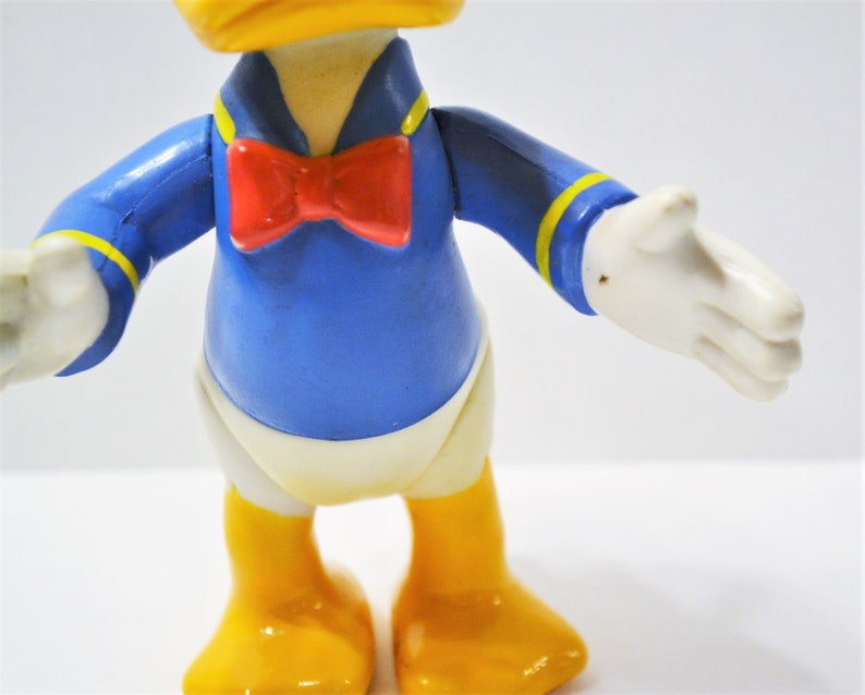 walking donald duck toy