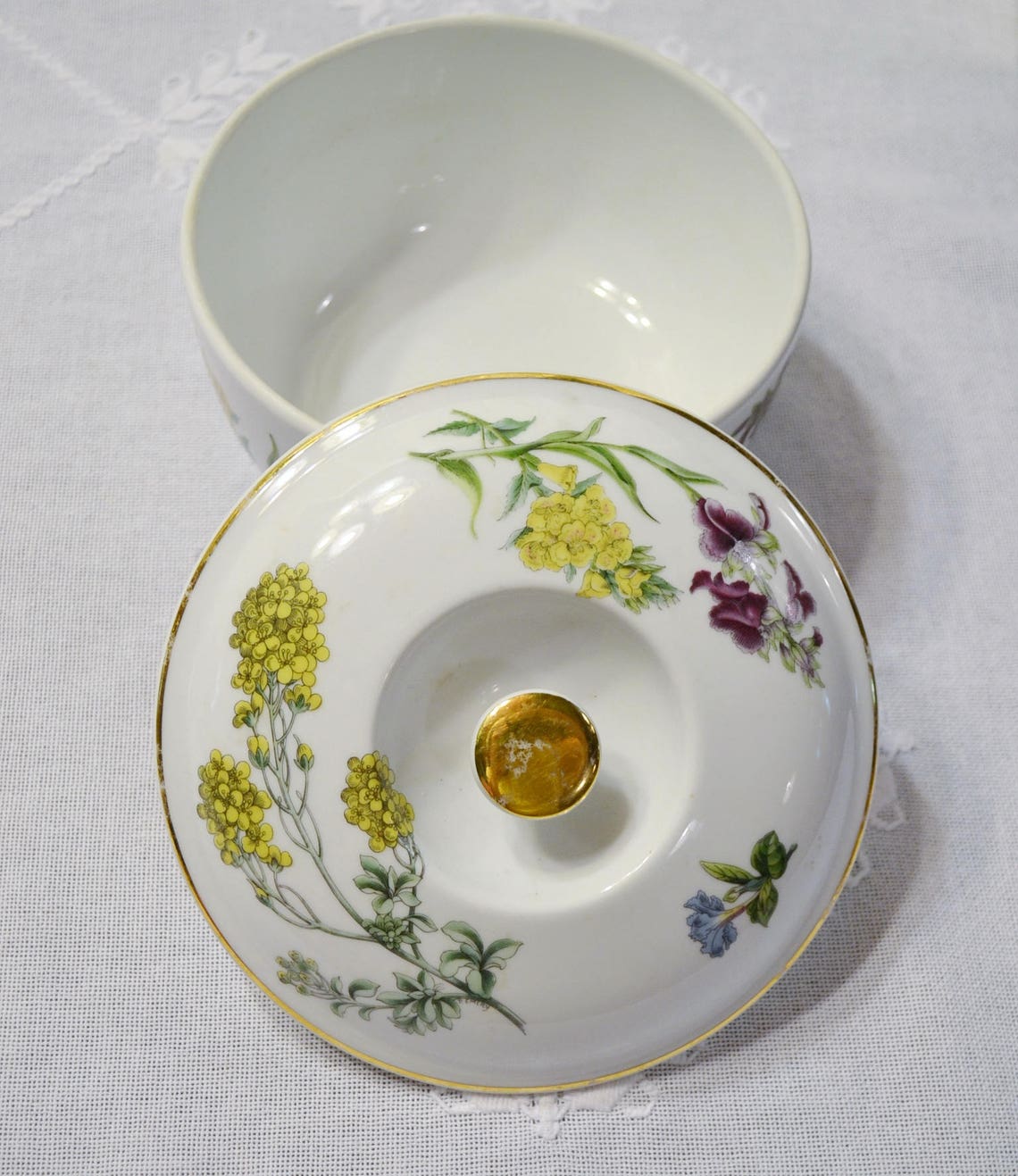 Vintage Spode Stafford Flowers Covered Casserole Bowl with ...