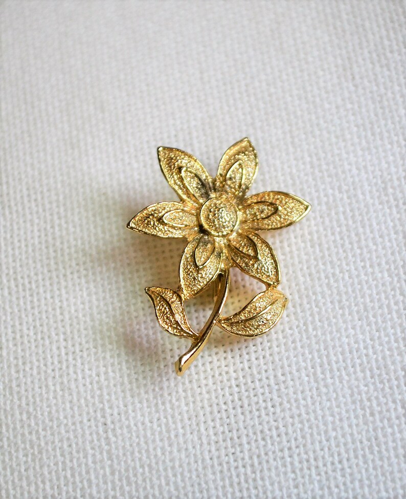 Vintage Gerrys Flower Daisy Brooch Pin Gold Tone Metal Costume - Etsy