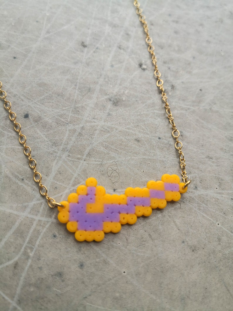 nike pixel with chain
