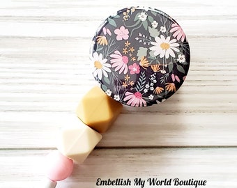 Floral Badge Reel/Boho Badge Reel/Badge Reel/Nurse Badge/Badge Holder/ID Holder/Badge Reel/Nurse Gift/Name Badge/Retractable Badge/Beaded