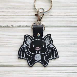 Black Bat Keychain/Purse Charm/Key Fob/Gift for her/Keychain for Women/Lobster clasp keychain/Halloween/cute/Bag Charm/Goth/Backpack Charm