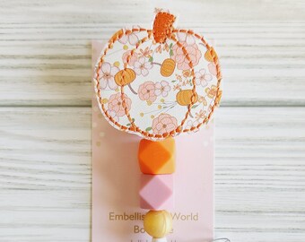 Beaded Pumpkin Badge Reel/Fall badge Reel/Badge Holder/ID Holder/Badge Reel/Nurse Badge/Nurse Gift/Floral/Retractable Badge/Autumn
