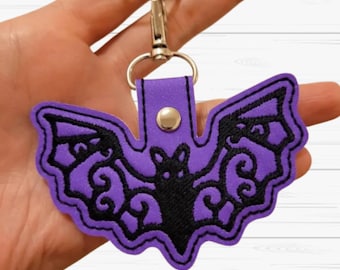 Purple Bat Keychain/Purse Charm/Key Fob/Keychain for Women/cute/Bag Charm/Goth/goth accessories/Halloween keychain/Bat Lover/Spooky