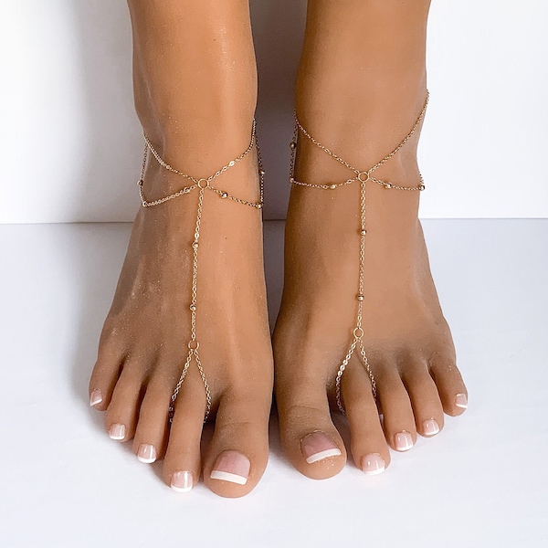 minimal sandals women