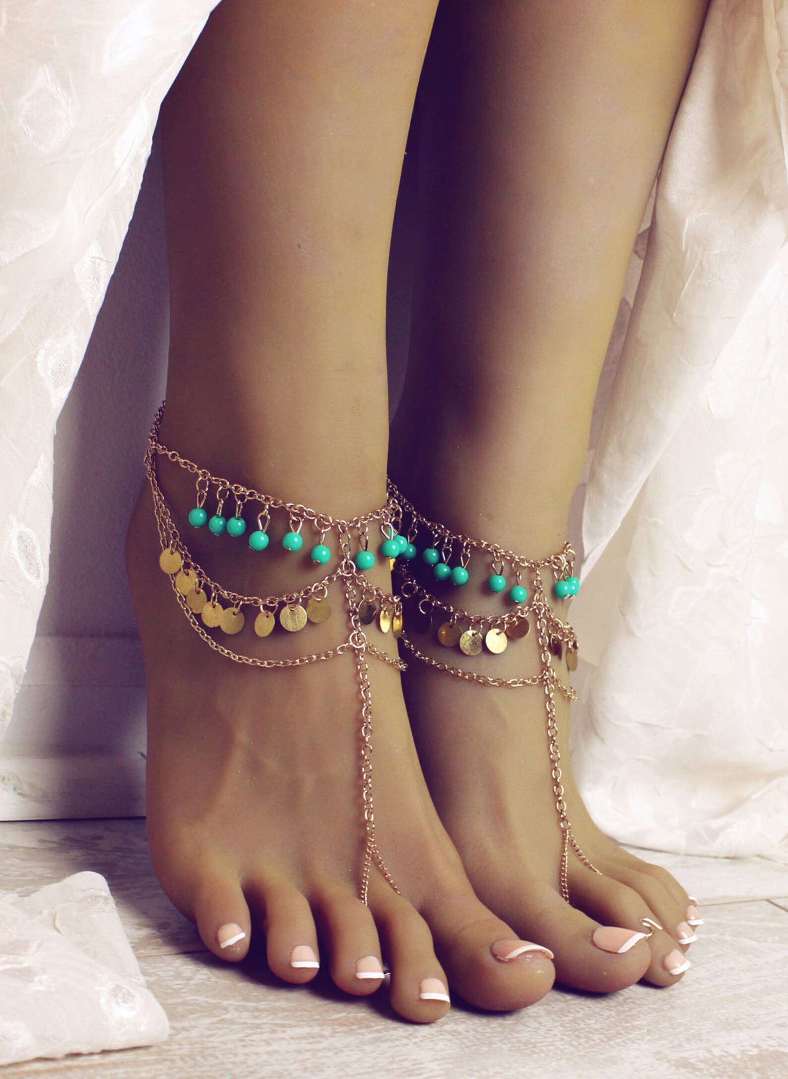 anklet barefoot