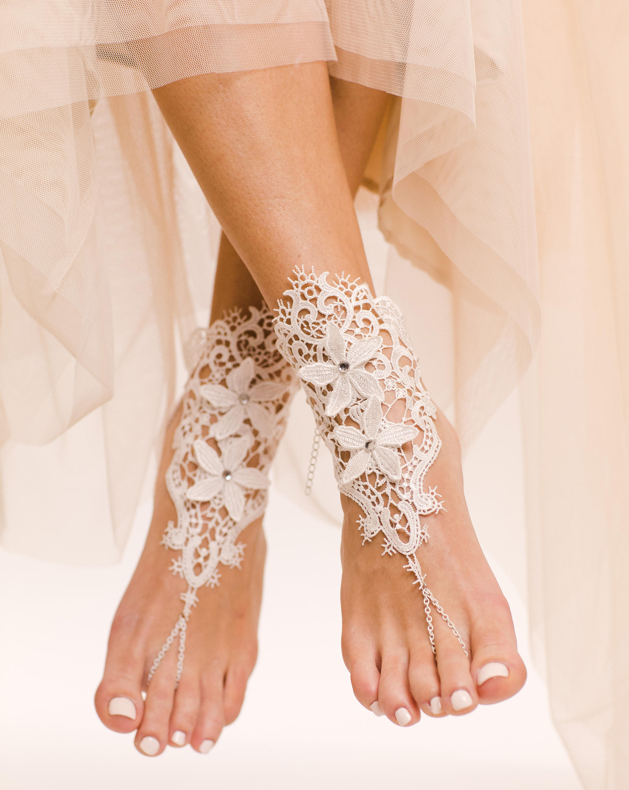 Barefoot store lace sandals