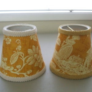 Gorgeous Pierre Deux La Declaration Gold Ochre & Cream French Country Toile Chandelier Table Lamp Shades Choose Size