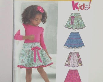 Child&#39;s & Girl&#39;s Skirt  Sewing Pattern New Uncut
