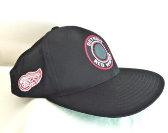 Detroit Red Wings Hologram Hat Sewnsewsister