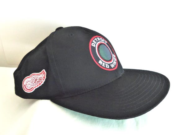 Detroit Red Wings Hologram Hat Sewnsewsister