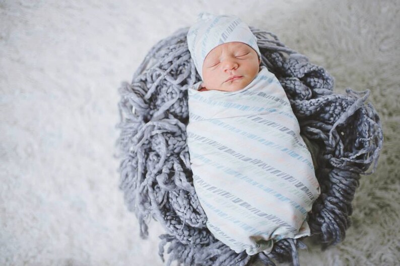 Bear Swaddle Blanket//bear Baby Blanket/baby Swaddle Blanket/ Etsy