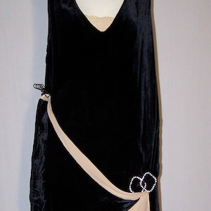 Antique Vintage 1920s Black Silk Velvet Peach Sash Flapper Dress