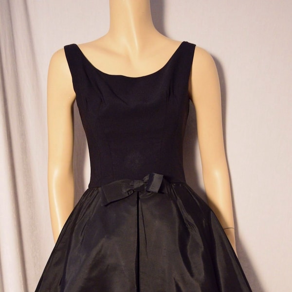 VINTAGE 1940s BLACK Crepe Taffeta PEPLUM Pencil Formal Dress