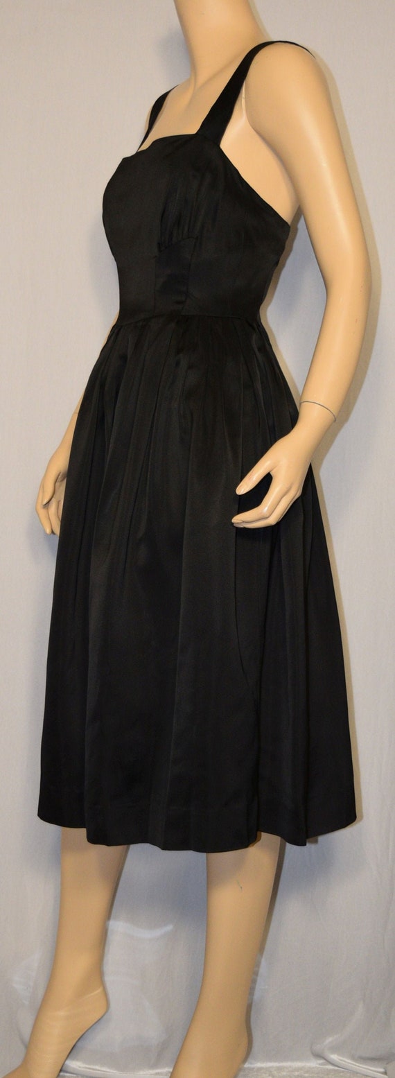 VINTAGE 1950s Black Satin Pleated Flare PARTY Dre… - image 4