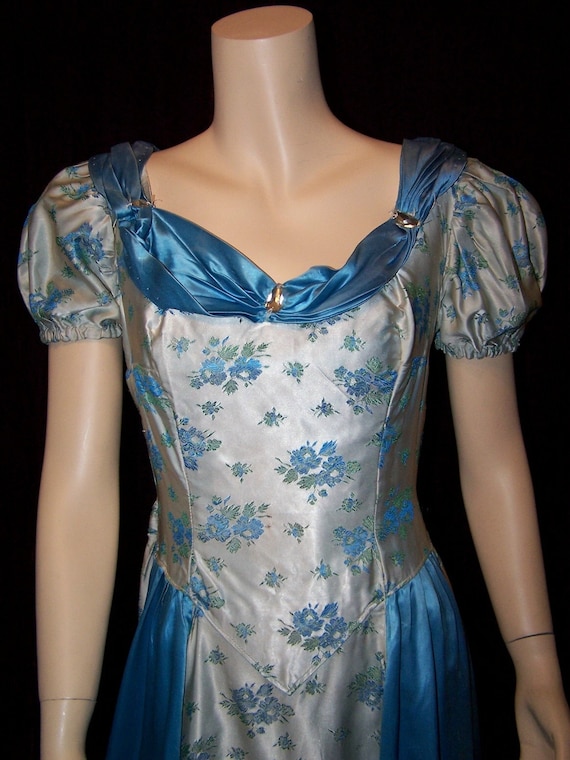VINTAGE 1930s Blue with Green Floral Accent SATIN 