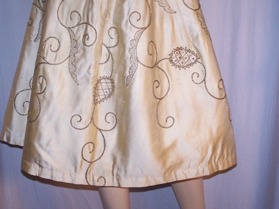 VINTAGE 1950s Cream GOLD Bronze Metallic Leaf Des… - image 7