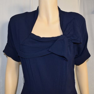 VINTAGE 1940s POLLY BRIEF Navy Blue Crepe Bow Accent Dress image 1