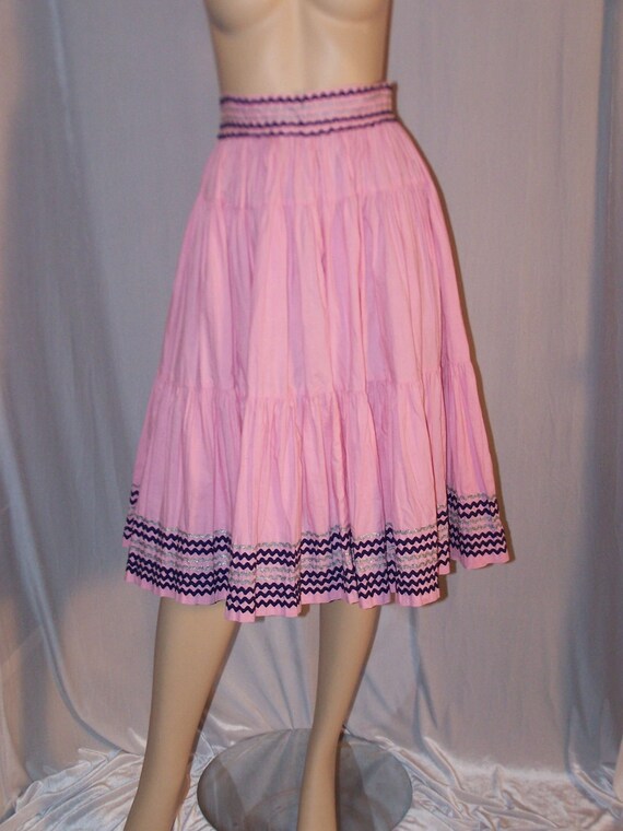 Retro Kid Linen Ric Rac Layered Skirt With Wristband - Pink Retro Kid Linen Ric Rac Layered Skirt With Wristband - Pink