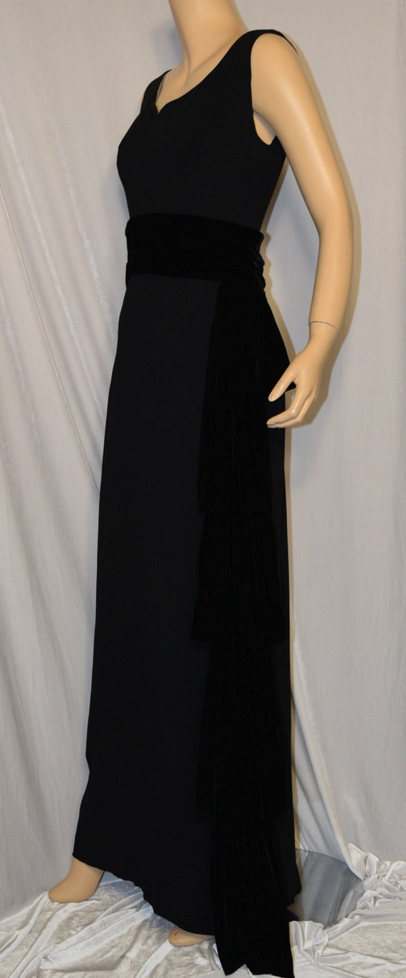 VINTAGE Early 1950s Black Crepe VELVET Accent Dre… - image 1