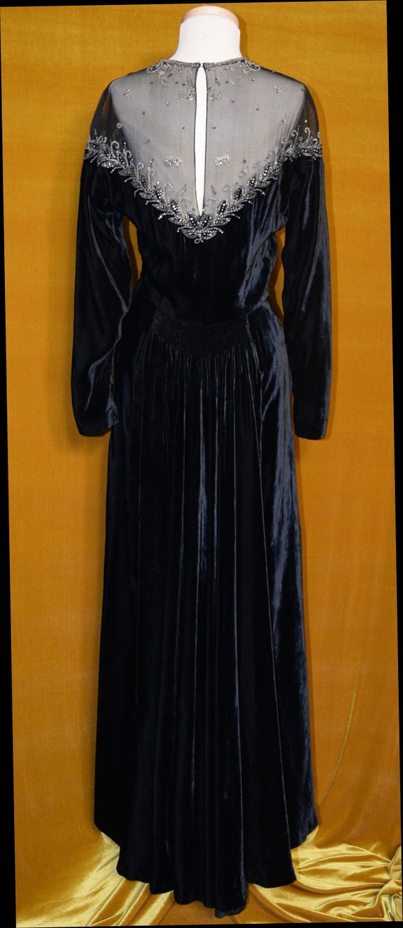 Vintage 1930/40s Black SILK Panne Velvet GLASS BEADED Dress Gown View 3