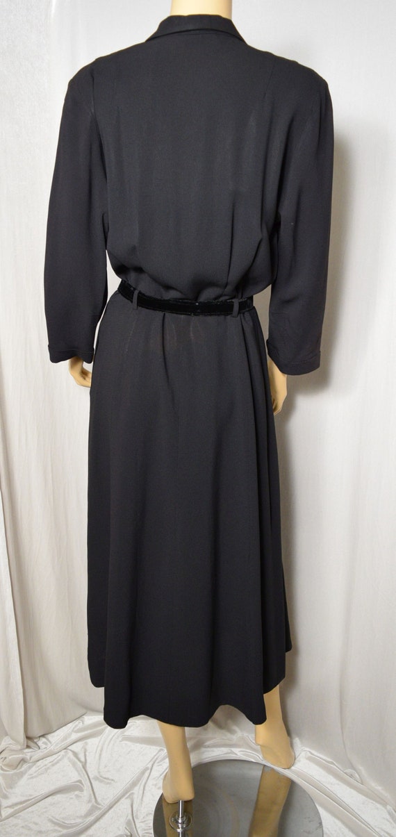 VINTAGE 1940s Black Rayon Crepe CAREER Dress ~ DE… - image 3