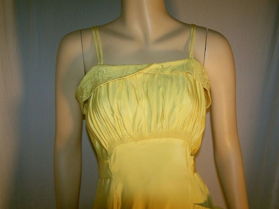 VINTAGE 1930s Yellow Taffeta Bias Cut Gown ~ FORMA