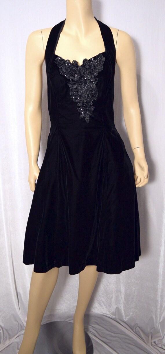 VINTAGE 1980s Black Velvet APPLIQUE Bust HALTER Dr