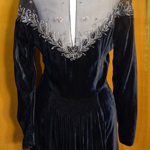 Vintage 1930/40s Black SILK Panne Velvet GLASS BEADED Dress Gown image 7