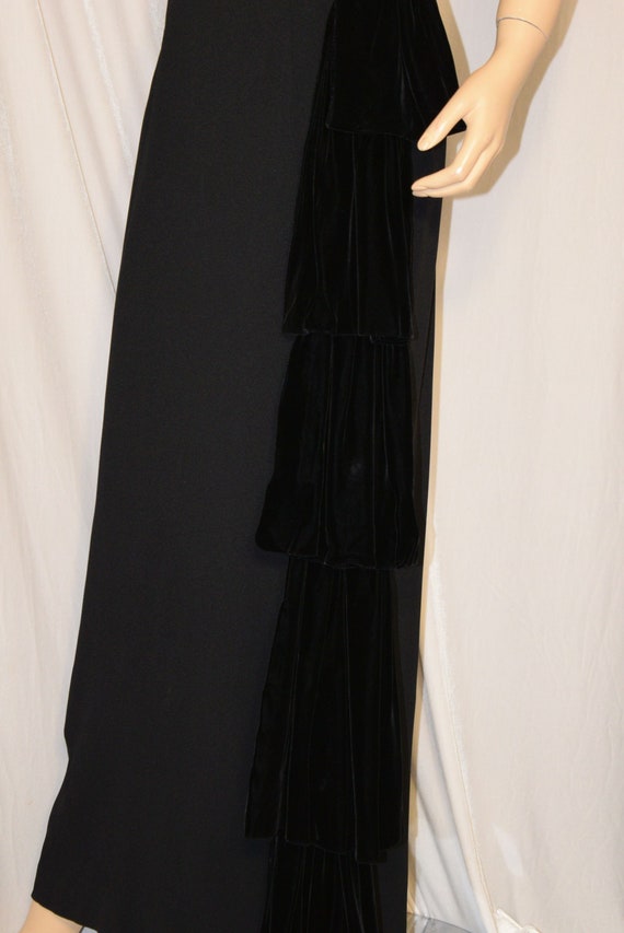 VINTAGE Early 1950s Black Crepe VELVET Accent Dre… - image 5