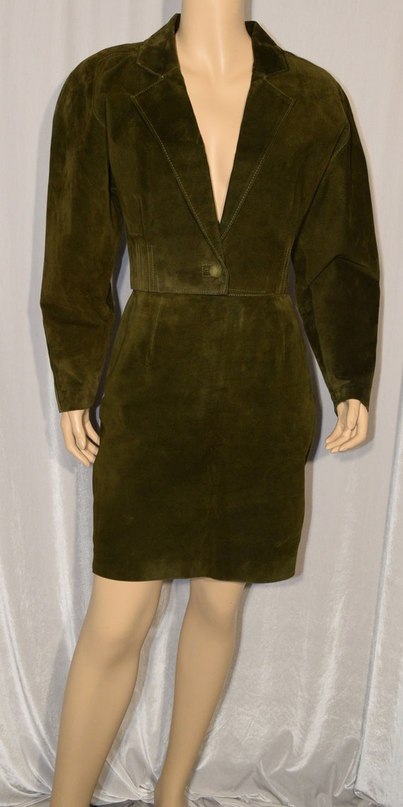 VINTAGE 1970s Olive Green SUEDE 2 Pc. Jacket & Sk… - image 2