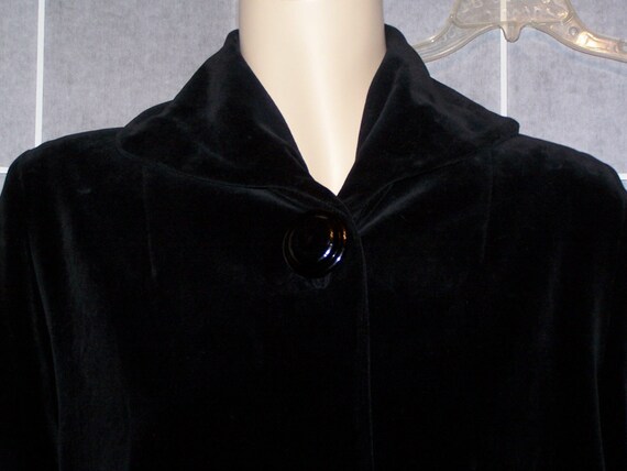 VINTAGE 1940/50s Black Velvet One Button Swing Co… - image 2