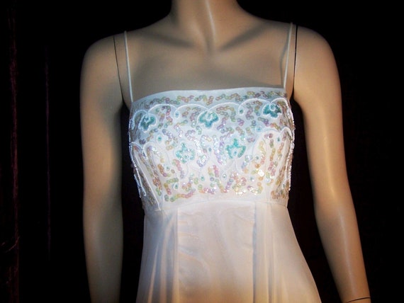 VINTAGE 1960s White BEADED Chiffon Formal Prom Dr… - image 3