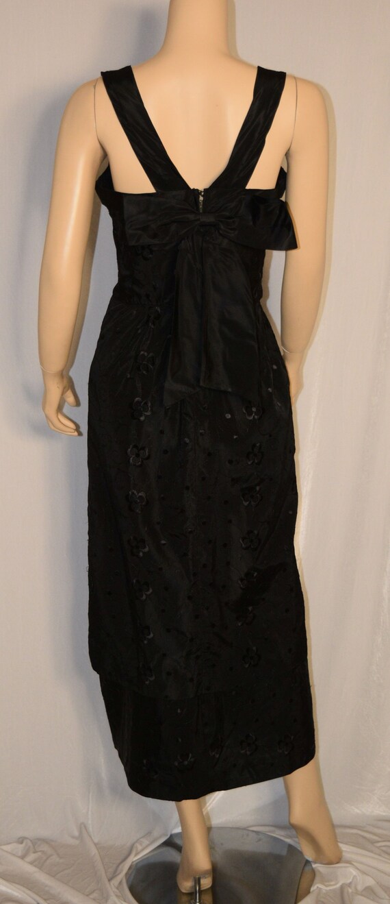VINTAGE 1940s Black TAFFETA Floral Embroidered Bro