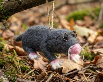 Molletje met ornament ornament: handgemaakte hangende decoratie van naaldvilt