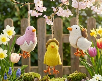 Chirpy Chicks Hanging Decoration - Needle Felted Handmade Easter Decor
