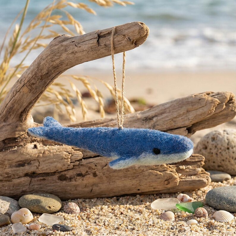 The Big Blue Whale-decoratie: handgemaakte naaldvilten Fairtrade-wol Sealife afbeelding 8