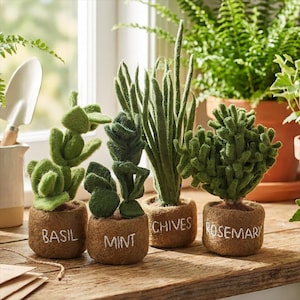 ハーブ：バジル、ミント、チャイブ、ローズマリー - 手作りフェルトのエコフレンドリーな装飾