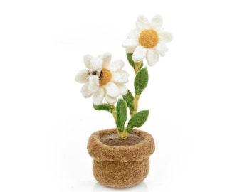 Dazy Daisy Standing Decoration - Fake Flowers - Artificial Plant - Needle Felt - Bumblebee - Springtime - Easter - Sustainable