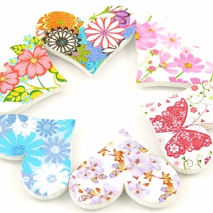 Wooden Heart Cute Fridge Magnets.  Painted wood magnets - 4 in a gift box. Guy&#39;s Magnets