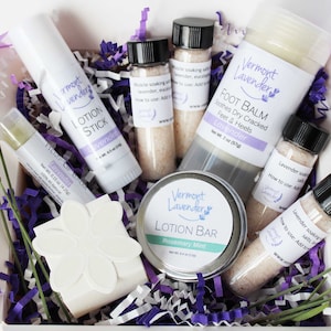 Foot Care Spa Gift Box, Mom&#39;s Day, Gift for Her Birthday, Foot Scrub and Soak, Foot Balm Self Care, Gift Box
