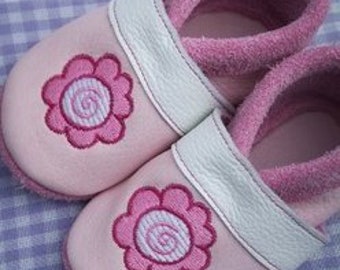 PATTERN crawling shoes, crawling slippers, la...