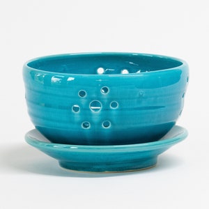 Berry Bowl, strainer or colander with saucer turquoise