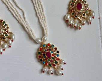 Navratan Jadau-sieradenset, zaadparelhanger en oorbellen