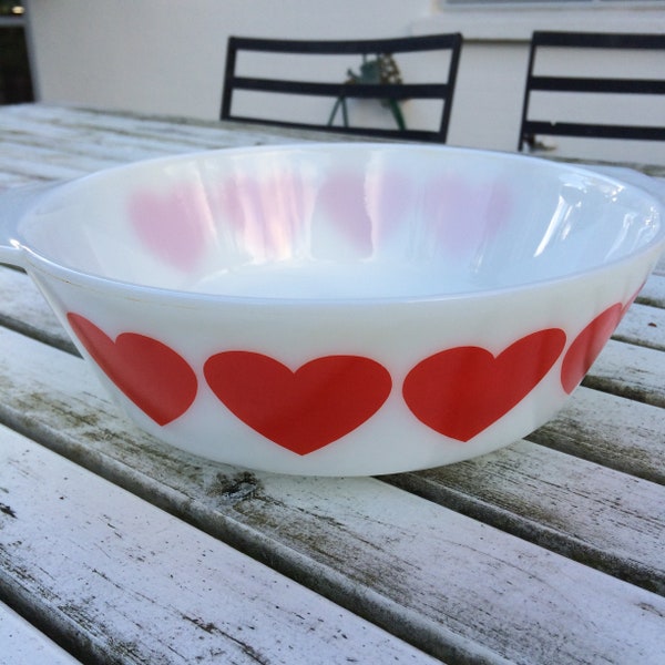 A very nice no 513 vintage JAJ Pyrex red Hearts pattern casserole with lid 70s