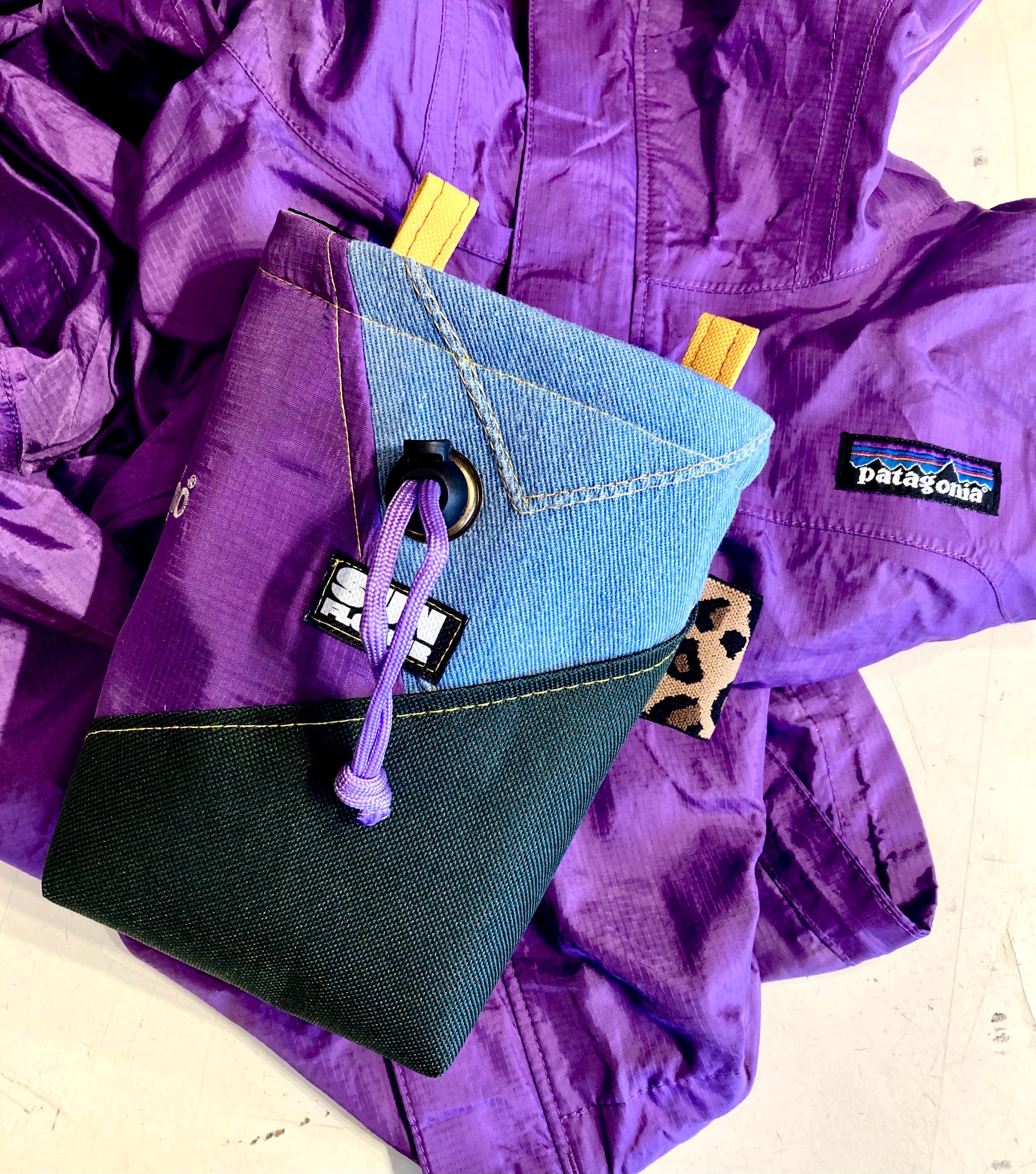 chalk bag climbing patagonia Halcon Bag- Del Dia Blast to the cosmic past with this La Sportiva Granite chalk bag Conrad Stein Verlag Chalk Bags