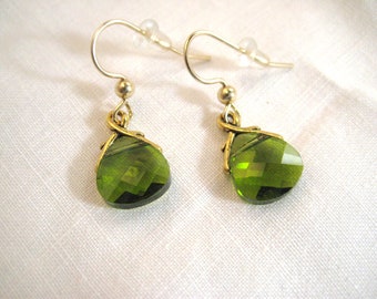 Swarovski Briolette Earrings Dangle on 14kt Gold Hook Earwires with 3mm Ball  Lightweight Green