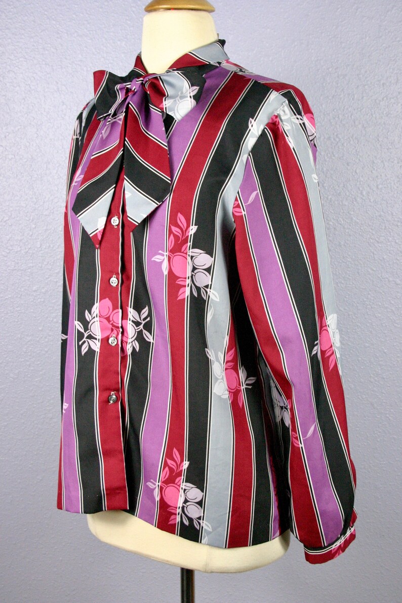 Vintage 70s Blouse Secretary Blouse NOVELTY Print 50s Style Tie Neck Blouse Pussy BOW Blouse MOD Blouse Button Down Stripe Shirt Lemon Fruit